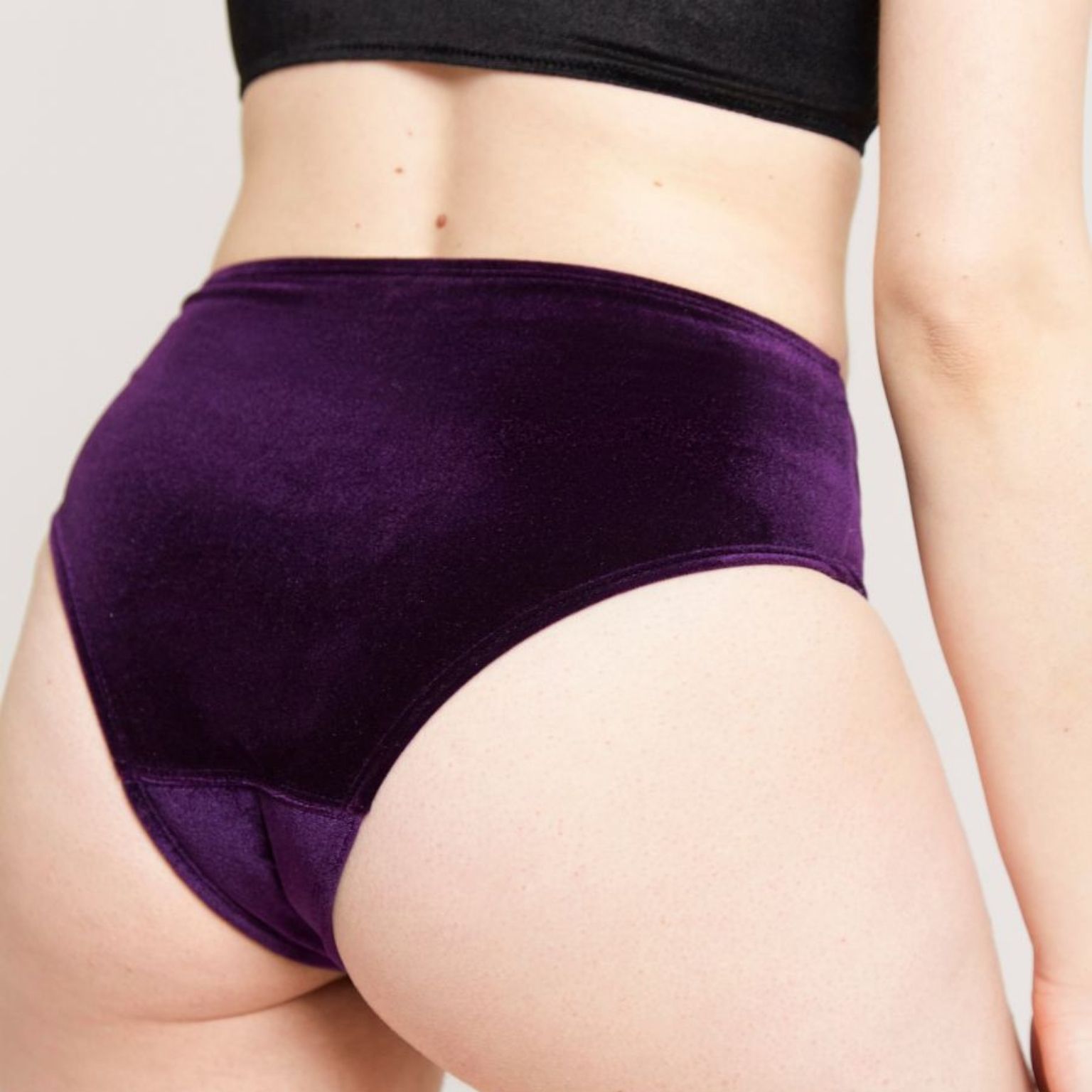 Periodenunterwäsche aus Samt . Brazilian u. Highwaist – Bild 6