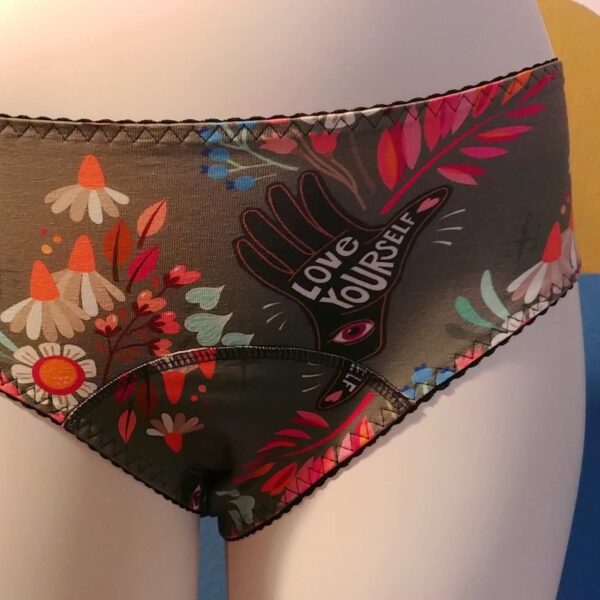 Periodenunterwäsche "Love Yourself"