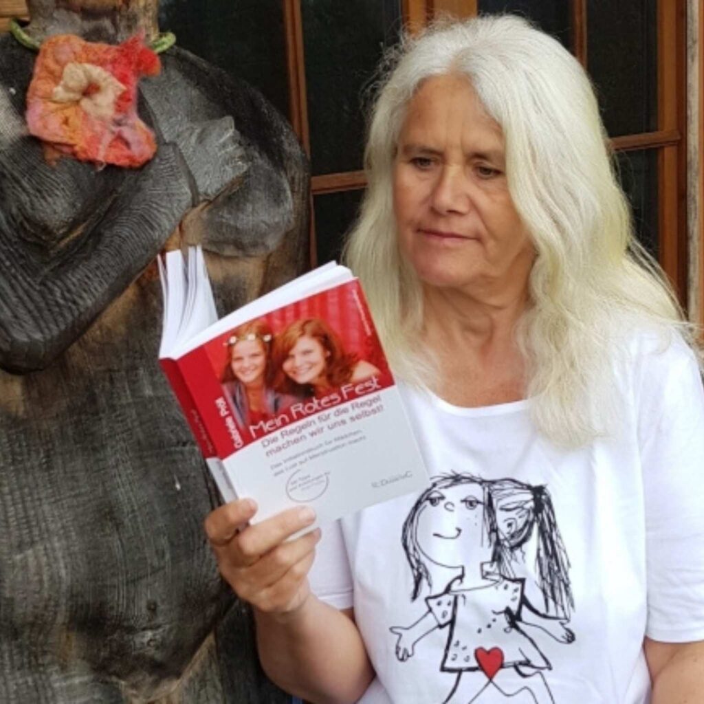 Initiationsbuch_Mädchen_Rotmarie