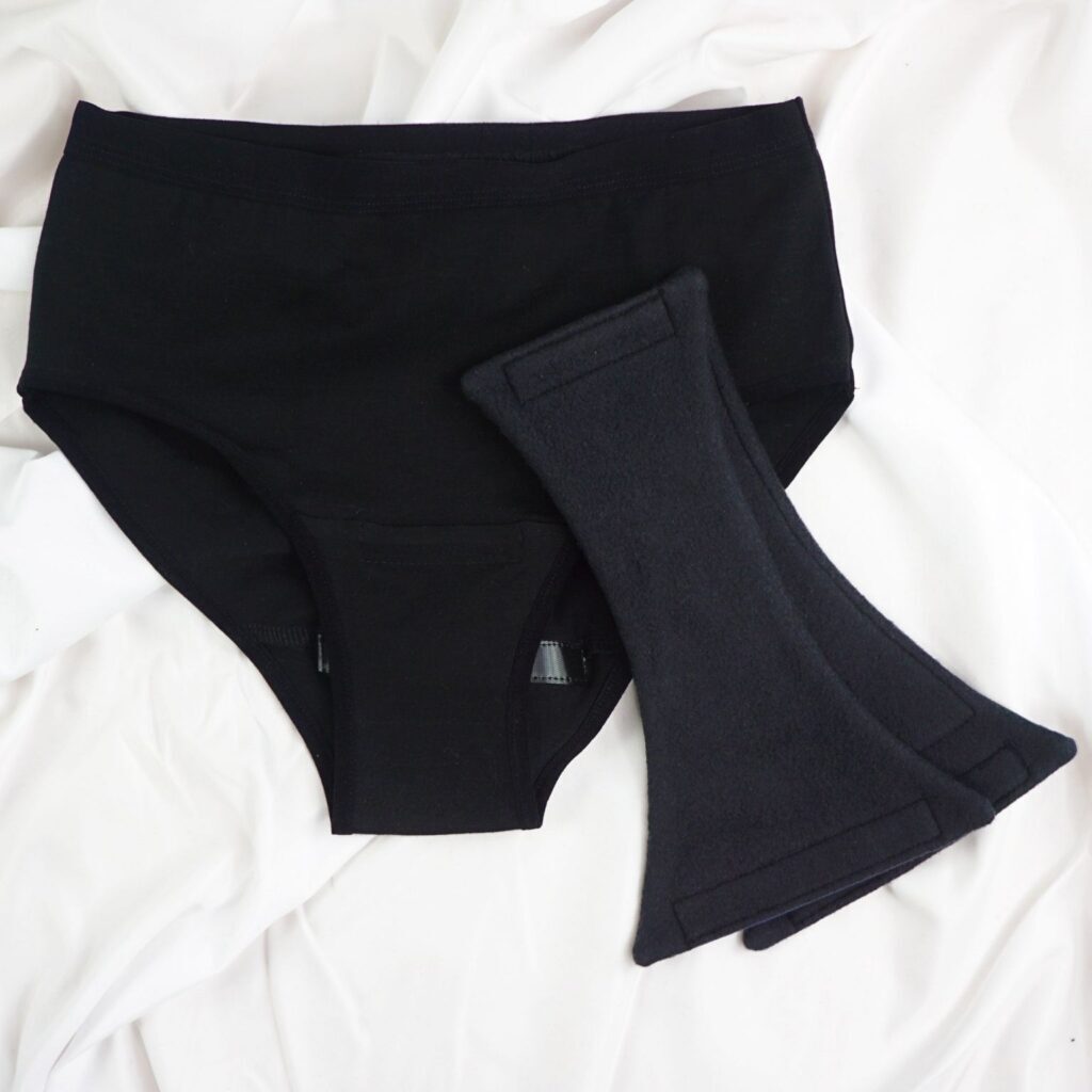 Periodenslip_highwaist_Wechseleinlage_Rotmarie